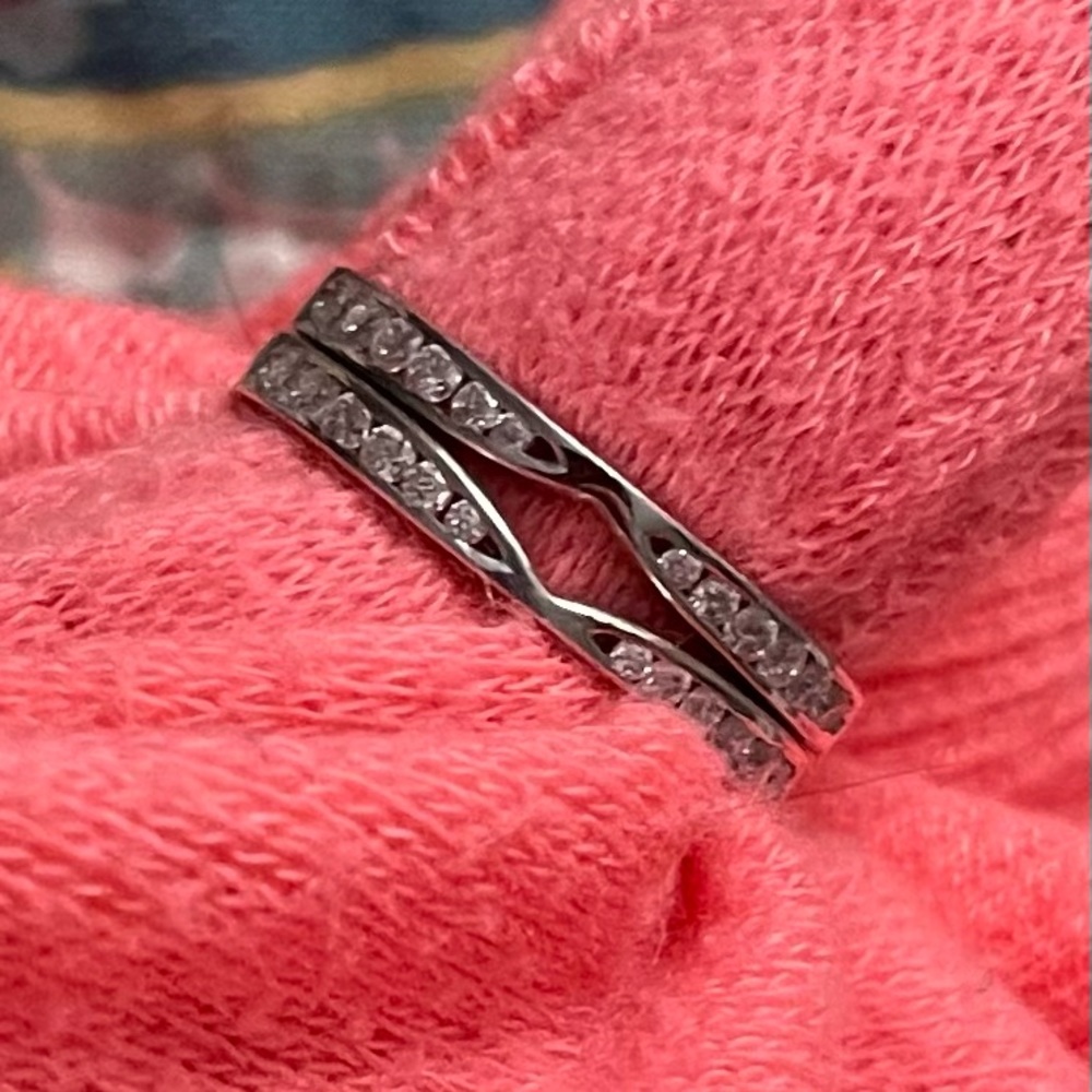 Silver Moissanite bow tie wedding bands. Size 7
